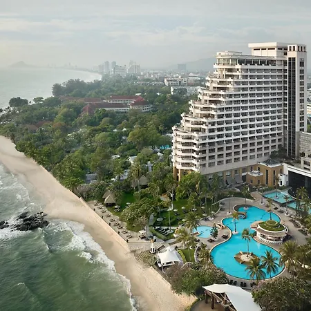 Hilton Hua Hin Resort&Spa - SHA Extra Plus